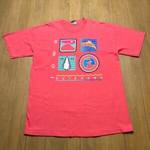 Vintage 90s Pink IOWA Outdoors Fishing Lake Graphic TShirt L